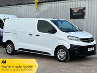 Used Vauxhall Vivaro S 120 HP (88 kW) 2021 White MPV