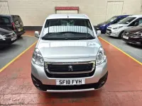 Begagnad Peugeot Partner S 2018 Silver Minibuss