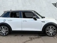 Used Mini Cooper S Exclusive 176 HP (129 kW) 2024 White Hatchback