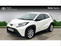 Used Toyota Aygo X PURE 72 HP (52 kW) 2024 White SUV