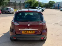 Used Renault Scénic III Dynamique 110 HP (80 kW) 2012 Red MPV
