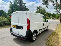 Used Vauxhall Combo Sportive 105 HP (77 kW) 2015 White MPV