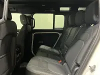 Usado Land Rover Defender SE Dynamic 245 HP (180 kW) 2025 Branco SUV