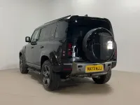 Used Land Rover Defender SE Dynamic 245 HP (180 kW) 2023 Black SUV
