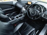 Usado Aston Martin DB9 449 CV (330 kW) 2017 Negro Coupe
