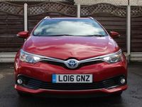 used Toyota Auris Hybrid 