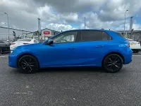Begagnad Vauxhall Astra Design Edition 130 HK (95 kW) 2024 Blå Halvkombi
