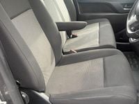 Second-hand Vauxhall Vivaro 100 CP (73 kW) 2023 Gri Monovolum