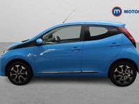 Used Toyota Aygo X-plore 72 HP (52 kW) 2019 Blue Hatchback