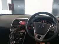 Usado Volvo XC60 R-Design 190 HP (139 kW) 2017 Branco SUV