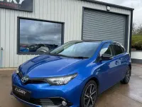 Usado Toyota Auris Hybrid Design 2018 Azul Citadino