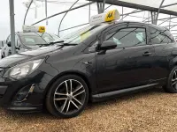 Used Vauxhall Corsa Edition 100 HP (73 kW) 2013 Black Hatchback