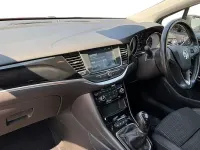 Used Vauxhall Astra Edition 145 HP (106 kW) 2021 Red Hatchback