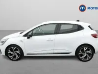 Used Renault Clio RS Line 90 HP (66 kW) 2023 White Hatchback