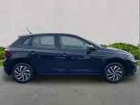 Begagnad VW Polo Life 95 HK (69 kW) 2023 Svart Halvkombi