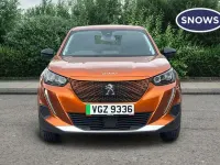 Second-hand Peugeot e-2008 Allure Premium 100 kW (136 CP) 2022 Portocaliu SUV