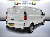 New Renault Trafic 2026 Glacier white MPV
