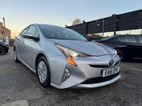 Used Toyota Prius Active 122 HP (89 kW) 2016 Silver Hatchback