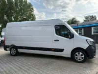 Used Renault Master Business 135 HP (99 kW) 2023 White MPV