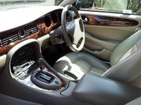 used Jaguar XJ 3.2