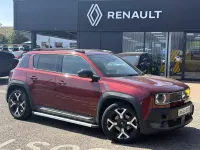 Used Renault 4 E-Tech Komfort 110 kW (150 HP) 2025 Metallic  carmin red  SUV