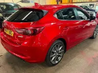 Used Mazda 3 Inclusive 120 HP (88 kW) 2017 Red Hatchback