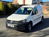 Usado VW Caddy Startline 102 HP (75 kW) 2018 Branco Monovolume