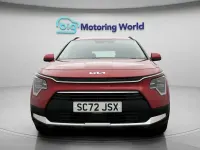 Usado Kia Niro 141 HP (103 kW) 2023 Vermelho SUV