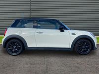 Used Mini Cooper Classic 136 HP (100 kW) 2019 White Hatchback