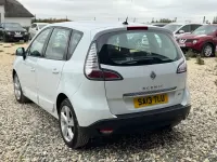 Used Renault Scénic III Dynamique 2013 White MPV