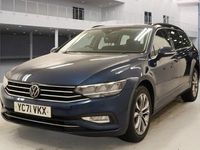 Used VW Passat SE 150 HP (110 kW) 2021 Blue Estate