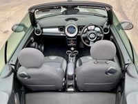Begagnad Mini Cooper Cabriolet 2011 Silver Cab