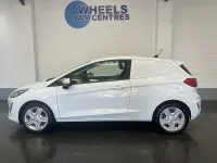Used Ford Fiesta S 85 HP (62 kW) 2020 White Hatchback