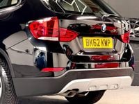 Begagnad BMW X1 xLine 2012 Svart SUV
