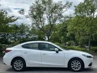 Used Mazda 3 150 HP (110 kW) 2015 White Sedan
