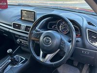 Begagnad Mazda 3 165 HK (121 kW) 2015 Röd Halvkombi