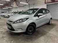 Second-hand Ford Fiesta 82 CP (60 kW) 2011 Argintiu Hatchback