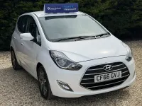 Used Hyundai ix20 SE 90 HP (66 kW) 2017 White Hatchback