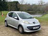 Used Peugeot 107 68 HP (50 kW) 2005 Silver Hatchback