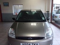 Used Ford Fiesta Zetec 80 HP (58 kW) 2004 Silver Hatchback