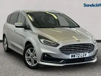 Usado Ford S-MAX Titanium 190 HP (139 kW) 2022 Prateado Monovolume