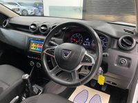 Used Dacia Duster Comfort 115 HP (84 kW) 2021 White SUV