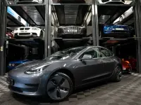 Usado Tesla Model 3 Standard Range Plus 239 kW (325 HP) 2020 Cinzento Sedan