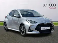 Used Toyota Yaris Design 113 HP (83 kW) 2024 Silver Hatchback