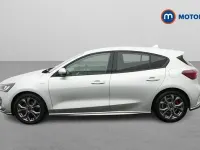 Used Ford Focus ST-Line 125 HP (91 kW) 2024 Silver Hatchback