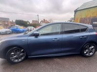 Używany Ford Focus ST-Line 125 KM (91 kW) 2020 Niebieski Hatchback