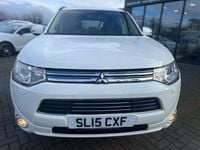 Used Mitsubishi Outlander P-HEV 2015 White Estate