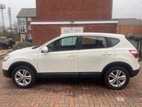 Used Nissan Qashqai Acenta 2013 White SUV
