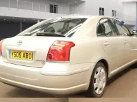 Used Toyota Avensis 129 HP (94 kW) 2005 Silver Hatchback