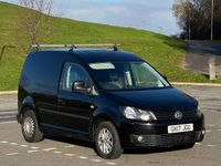 Usado VW Caddy Highline 102 HP (75 kW) 2017 Preto Monovolume